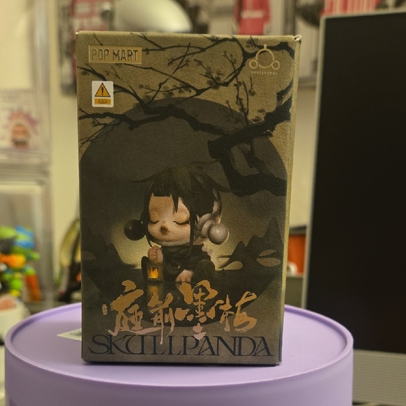 Pop Mart Skullpanda Figure - Picture 7 of 8